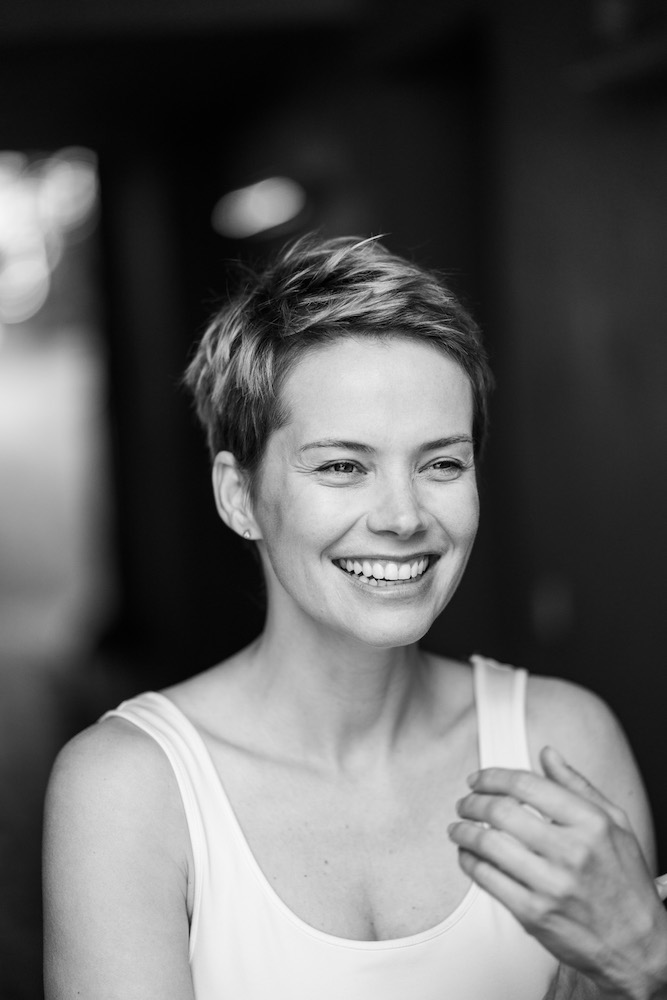 ANDREA OSVÁRT (©Alan Ovaska) - SPIELKIND