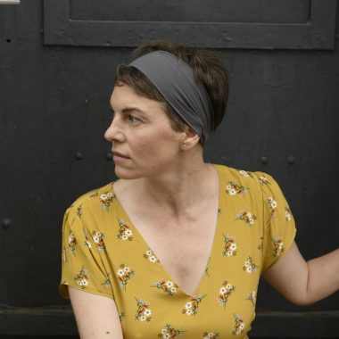 VICTORIA MAYER (© Jeanne Degraa)