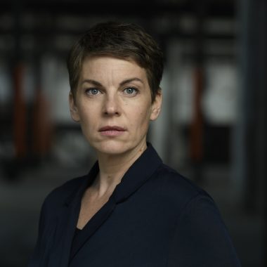 VICTORIA MAYER (© Jeanne Degraa)