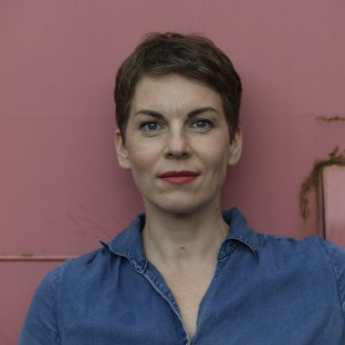 VICTORIA MAYER (© Jeanne Degraa)