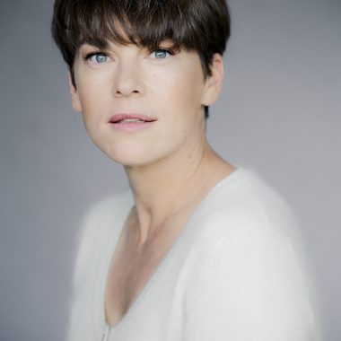 VICTORIA MAYER (© Christian Hartmann)