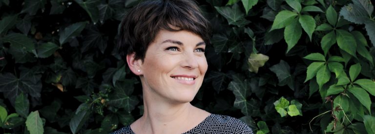 VICTORIA MAYER (© Christian Hartmann)