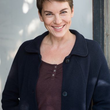 VICTORIA MAYER (© Alan Ovaska)