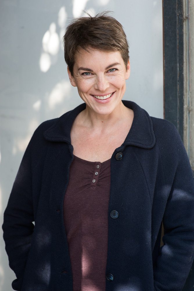 VICTORIA MAYER (© Alan Ovaska)