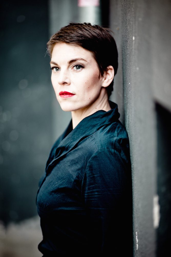 VICTORIA MAYER (© Lena Stahl)