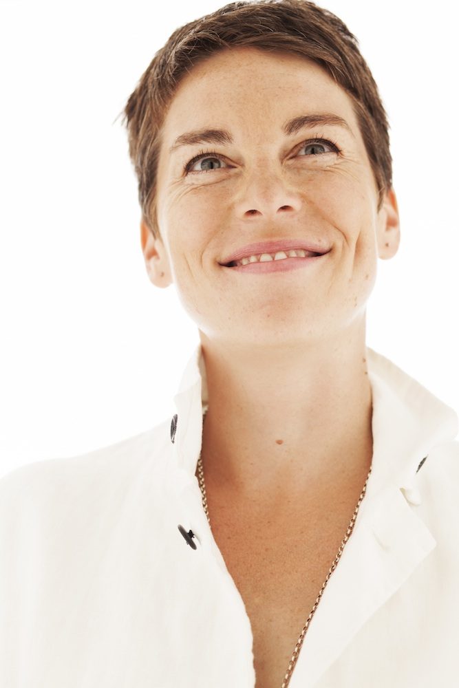 VICTORIA MAYER (@ Susie Knoll)