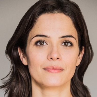 CATHERINE DE LÉAN (© Maxime Coté) start