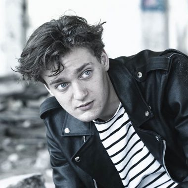 LUCAS ENGLANDER (© Frank Chmura)