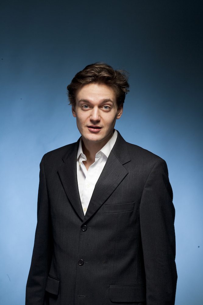 LUCAS ENGLANDER (© Frank Chmura)