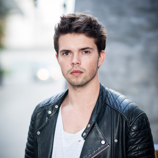 DAVID CHRISTOPHER ROTH (© Alan Ovaska) SPIELKIND