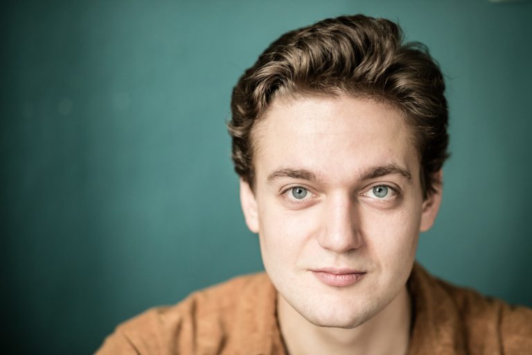 LUCAS ENGLANDER (© Markus Nass)