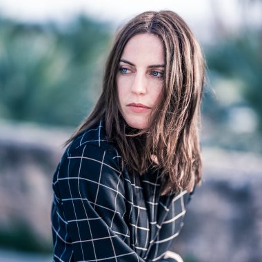 AntjeTraue_RomanKuhn_F1019-380×380