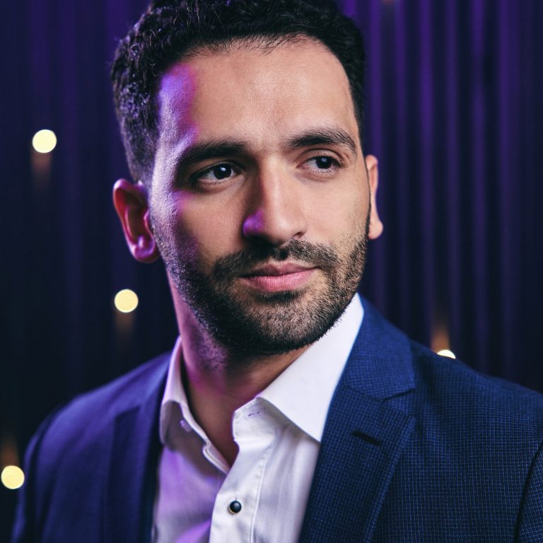 HASSAN AKKOUCH (© Nils Schwarz)