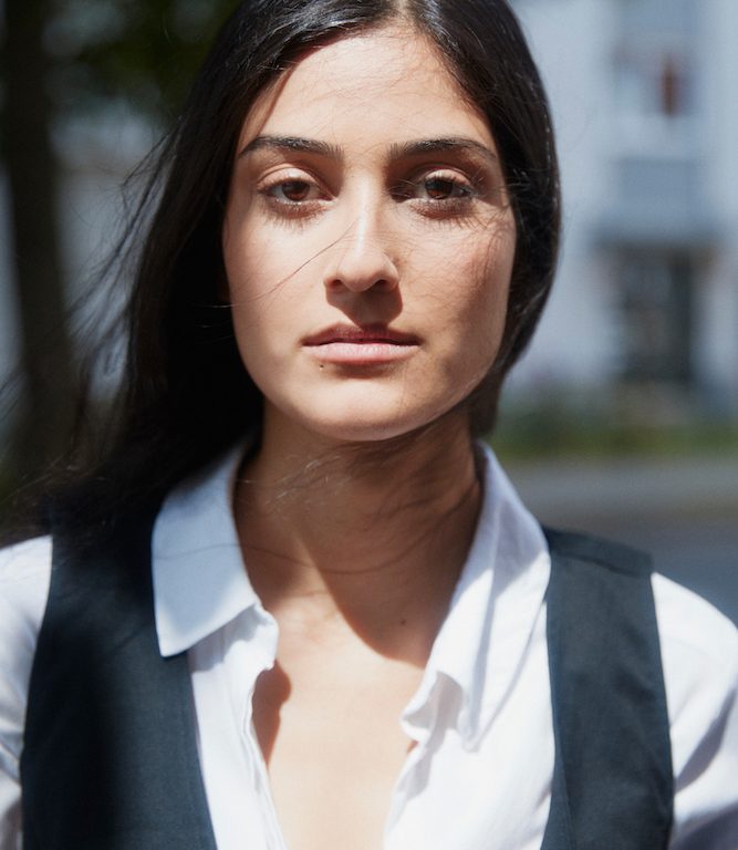 SOGOL FAGHANI (© Robin Kater)