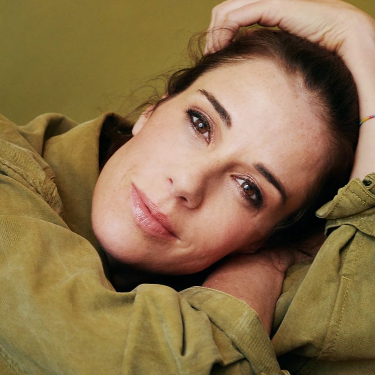 ANNE SCHÃ„FER (© Valeria Mitelman)