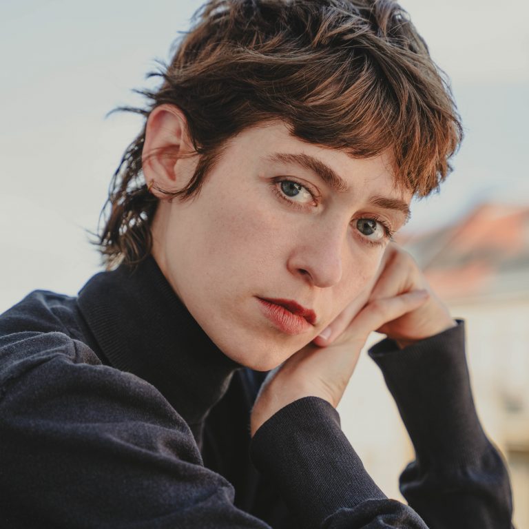 LIA VON BLARER (© Jessica Csak)
