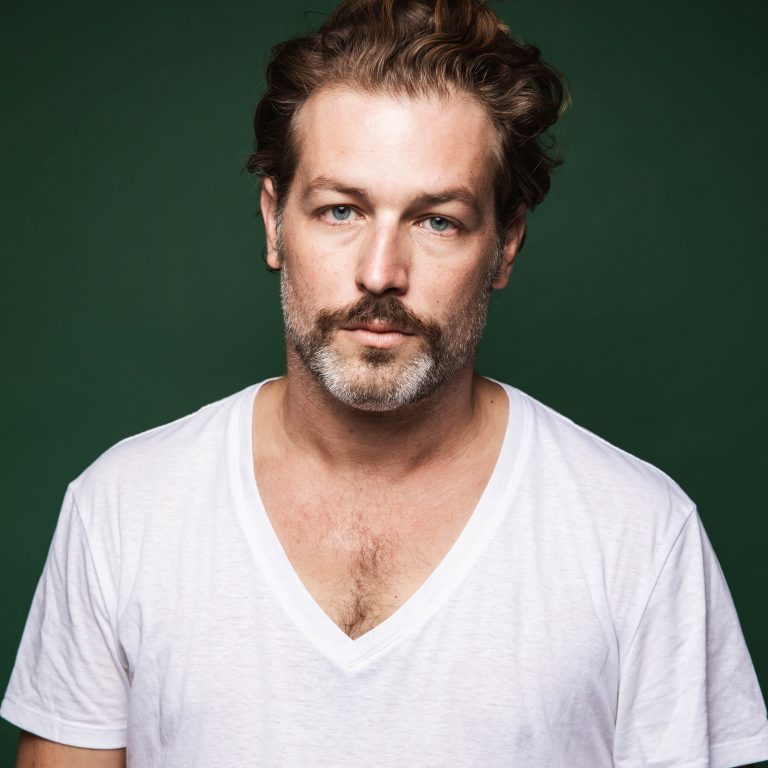 JULIAN LOOMAN (© Nadine Poncioni)