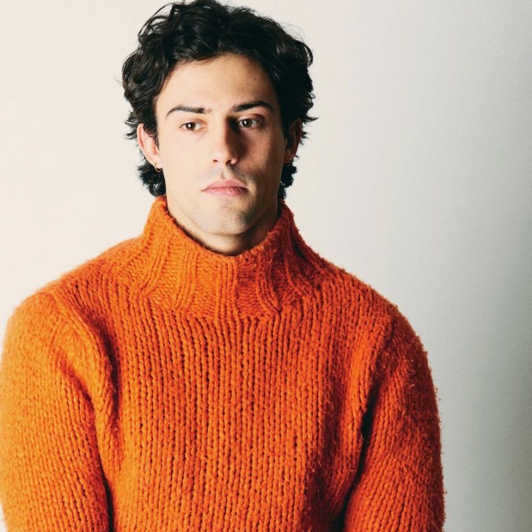 AARON ALTARAS (© nkt studio)