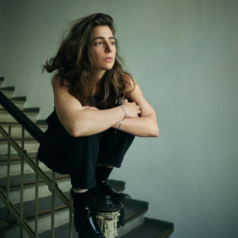AYSIMA ERGÜN (© Louise Amelie)