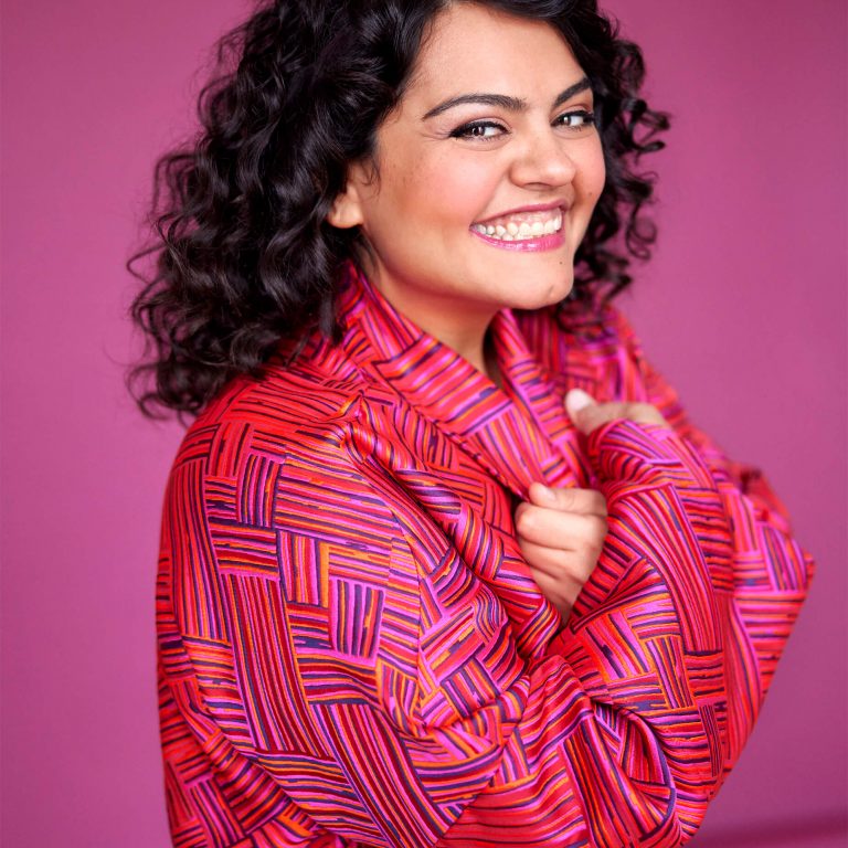 SARA FAZILAT (© Marcus Hoehn)