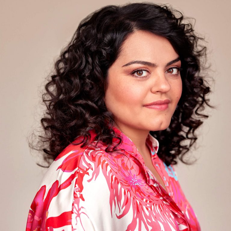 SARA FAZILAT (© Marcus Hoehn)