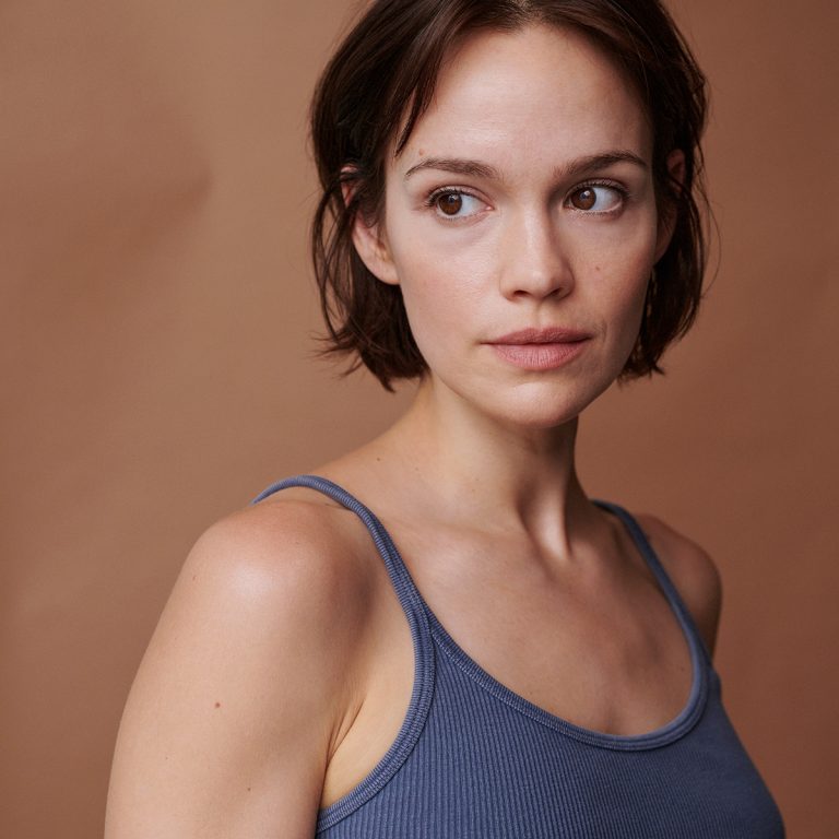EMILIA SCHÜLE (© Valeria Mitelman)