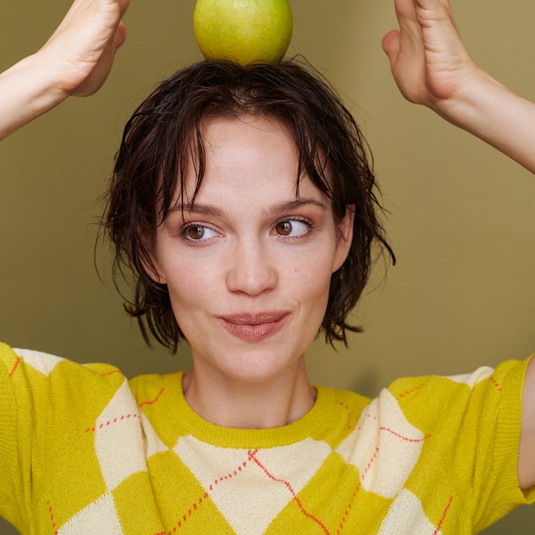 EMILIA SCHÜLE (© Valeria Mitelman)
