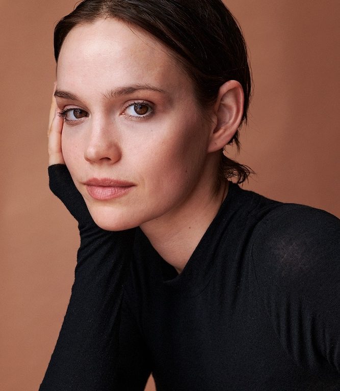 EMILIA SCHÜLE (© Valeria Mitelman)