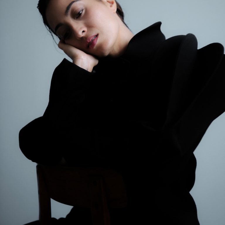 SABRINA AMALI (© Linda Rosa Saal)